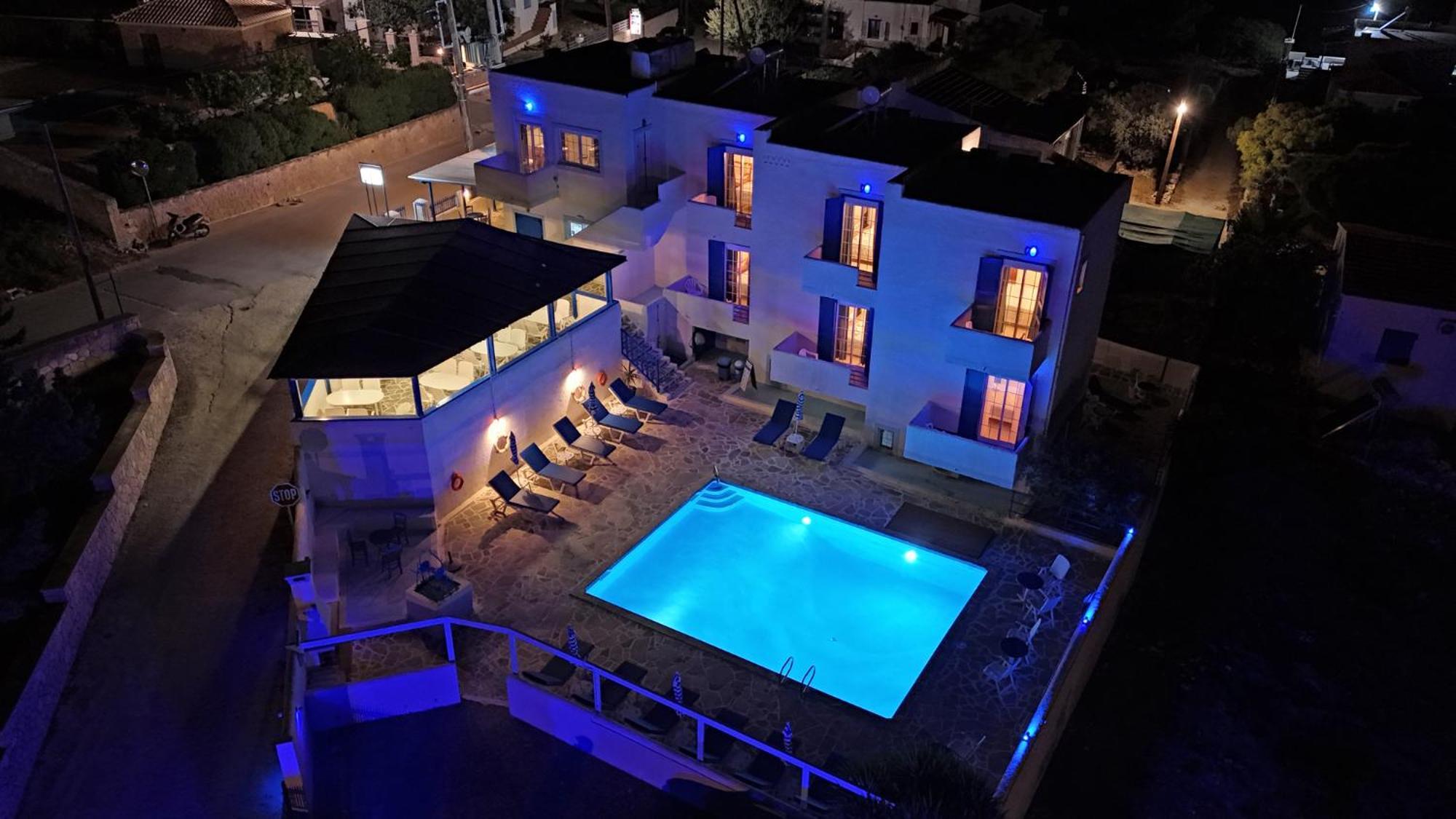 Blue Dolphin Studios And Apartment Vagia  Екстер'єр фото