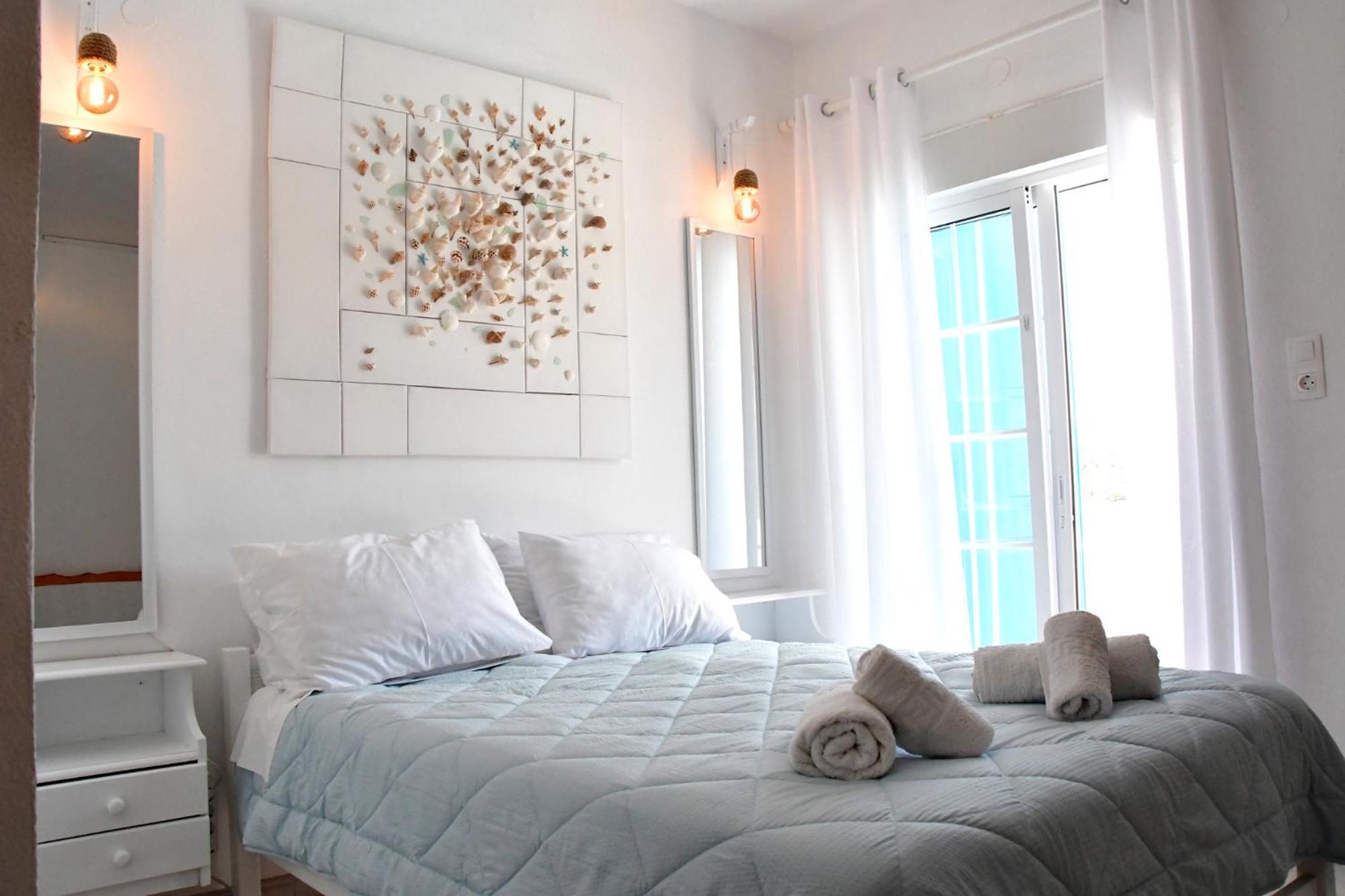 Blue Dolphin Studios And Apartment Vagia  Екстер'єр фото