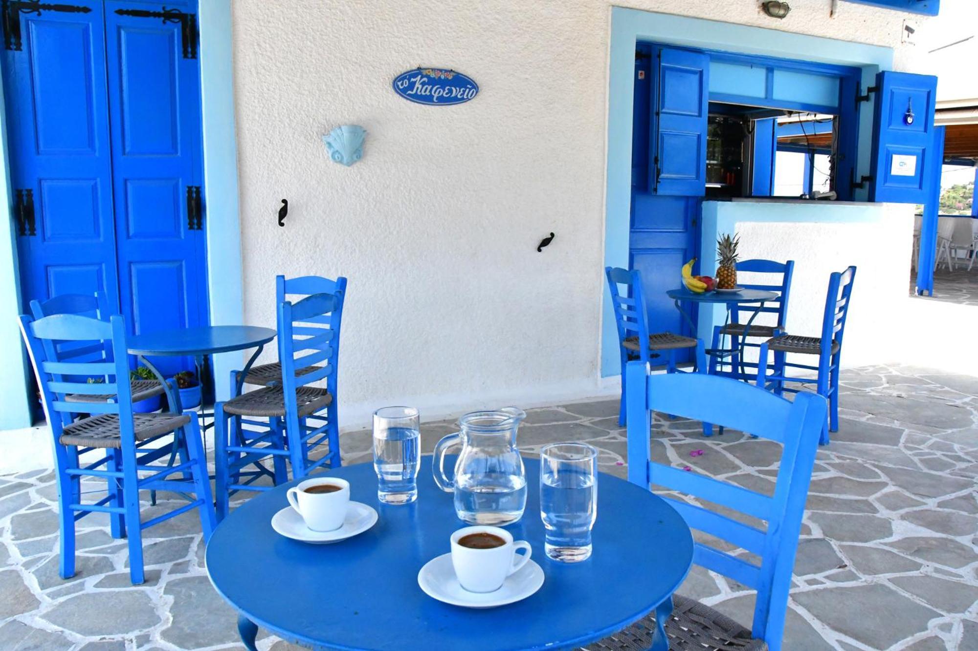 Blue Dolphin Studios And Apartment Vagia  Екстер'єр фото